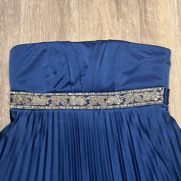 NWT Speechless Blue Strapless Sequined Pleated Strapless Dress size M - Picture 2 of 6